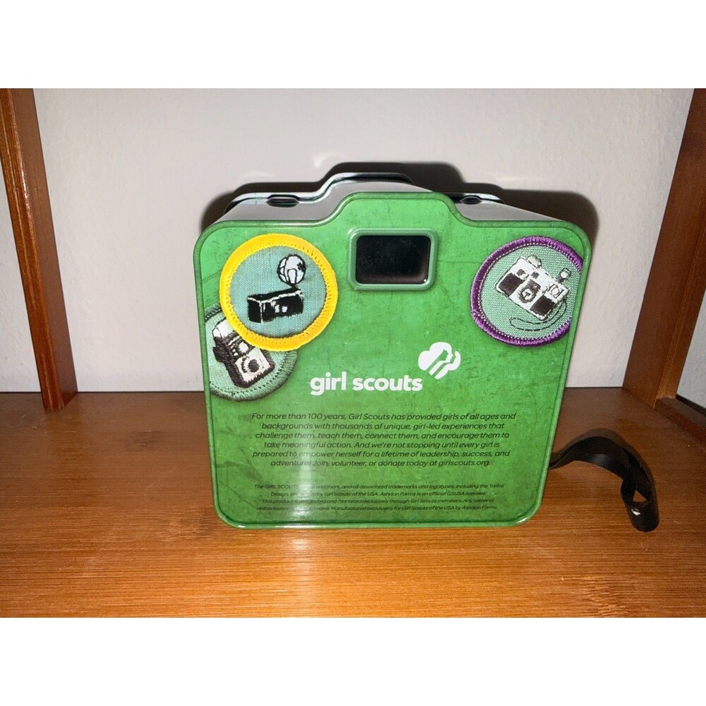 Girl Scouting Camera Tin Container - Picture 2 of 2